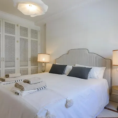 Stylish Refurbished Puerto Banus Area * Marbella