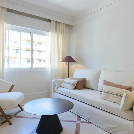 Stylish Refurbished Puerto Banus Area Apartment Marbella