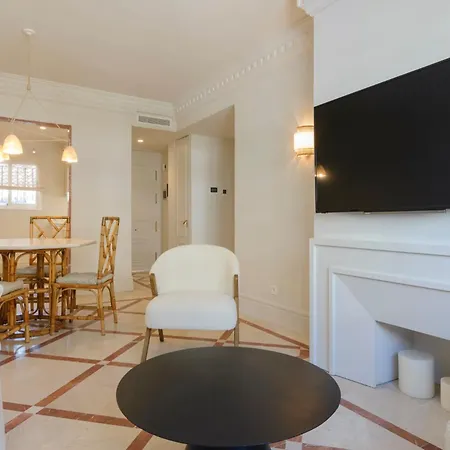 Stylish Refurbished Puerto Banus Area